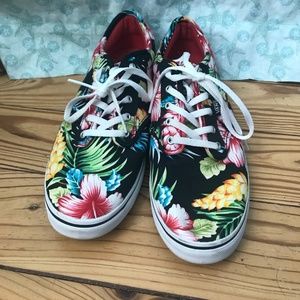 Limited edition vans floral like new